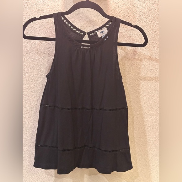 Old Navy Tops - 2/$10 or 3/$12 ❤️ Old Navy Black Crochet-Trim Tank Top